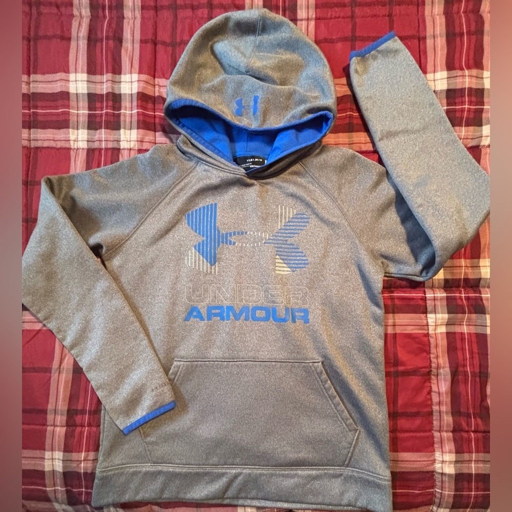 UA gray fleece hoodie with royal blue logo and trim. Sz YL excellent condition